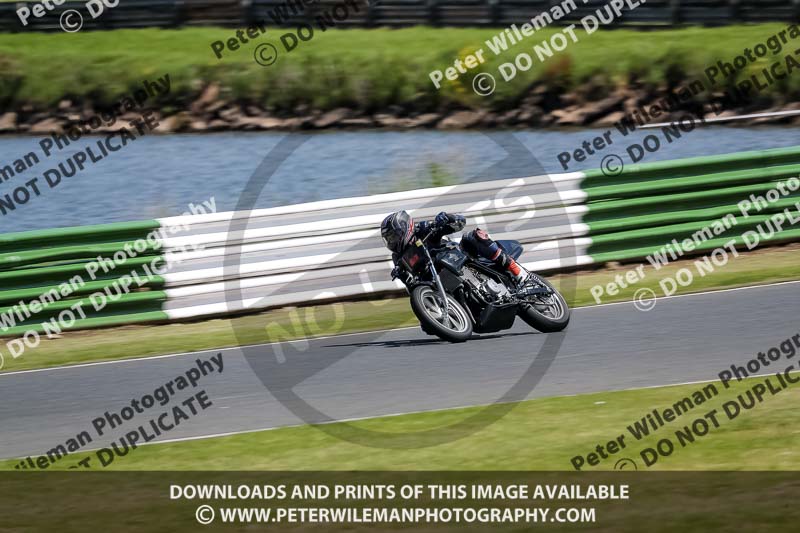 enduro digital images;event digital images;eventdigitalimages;mallory park;mallory park photographs;mallory park trackday;mallory park trackday photographs;no limits trackdays;peter wileman photography;racing digital images;trackday digital images;trackday photos